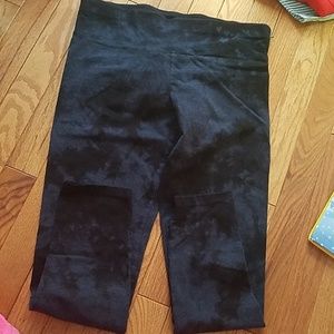 Exercise capri leggings